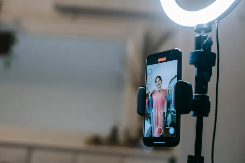 Real in a World of Reels: How Performers Can Win Online Without Selling Their Soul